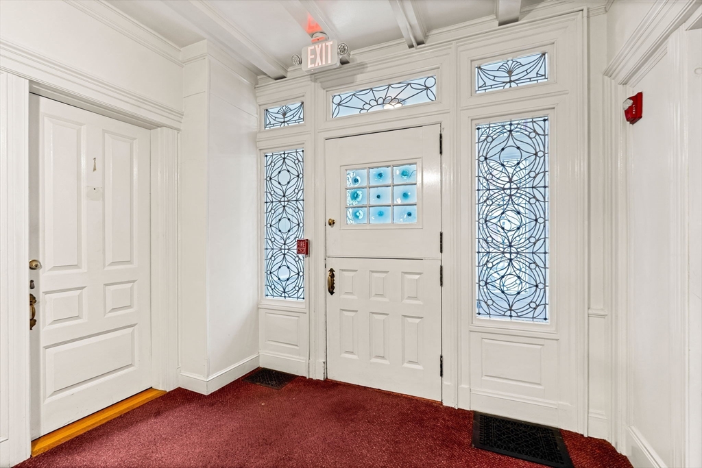 7 Hamilton Street, Unit 2 Salem, MA 01970 - Photo 3 of 18