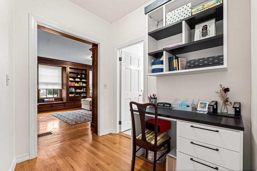 7 Hamilton Street, Unit 2 Salem, MA 01970 - Photo 7 of 18