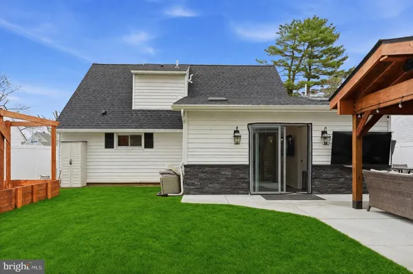 $450,000 | 157 Mill Drive, Levittown, PA 19056