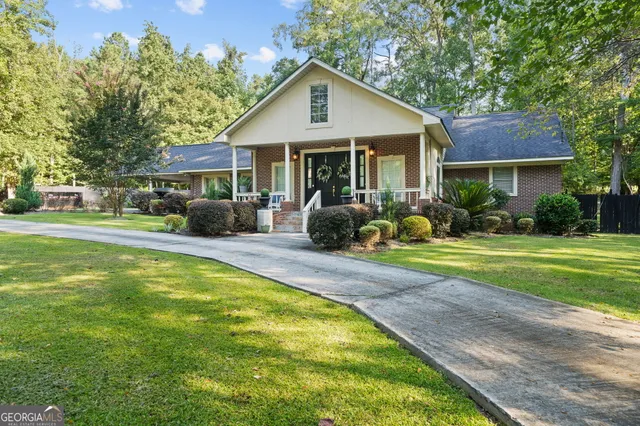 $474,900 | 156 Log Cabin Road Northeast, Milledgeville, GA 31061
