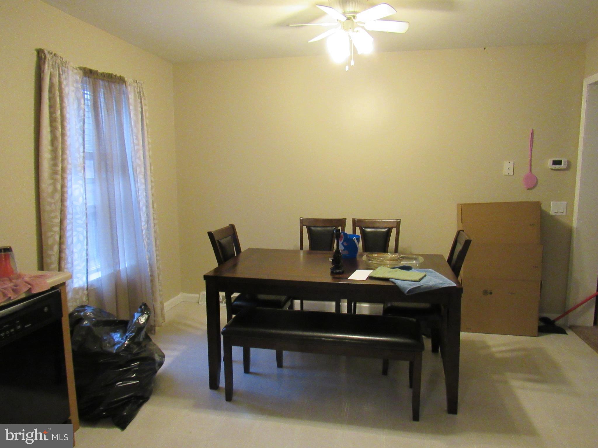 2043 Mountain Road Front Royal, VA 22630 - Photo 11 of 27 Dining Room