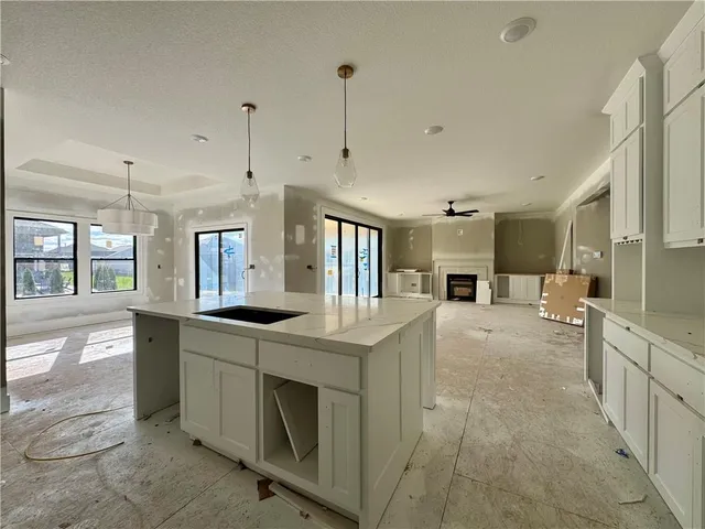 $700,000 | 7509 Northeast 103rd Terrace, Kansas City, MO 64157