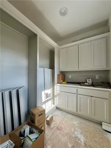 $700,000 | 7509 Northeast 103rd Terrace, Kansas City, MO 64157