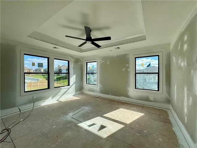 $700,000 | 7509 Northeast 103rd Terrace, Kansas City, MO 64157