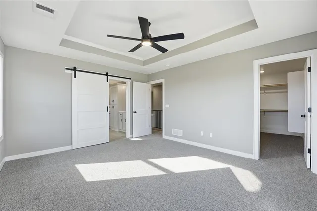 $700,000 | 7509 Northeast 103rd Terrace, Kansas City, MO 64157