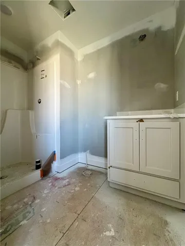 $700,000 | 7509 Northeast 103rd Terrace, Kansas City, MO 64157