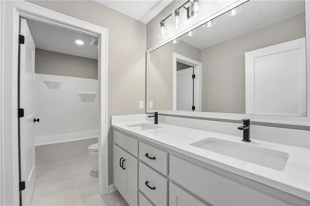 $700,000 | 7509 Northeast 103rd Terrace, Kansas City, MO 64157