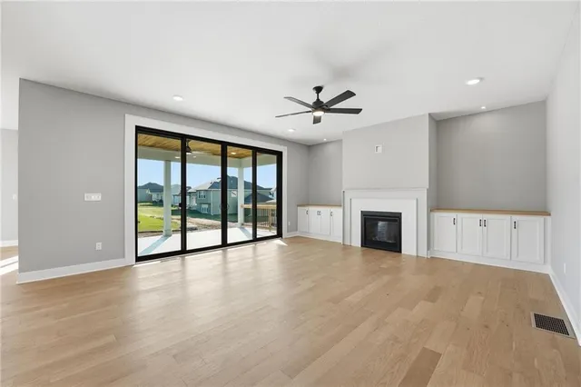 $700,000 | 7509 Northeast 103rd Terrace, Kansas City, MO 64157