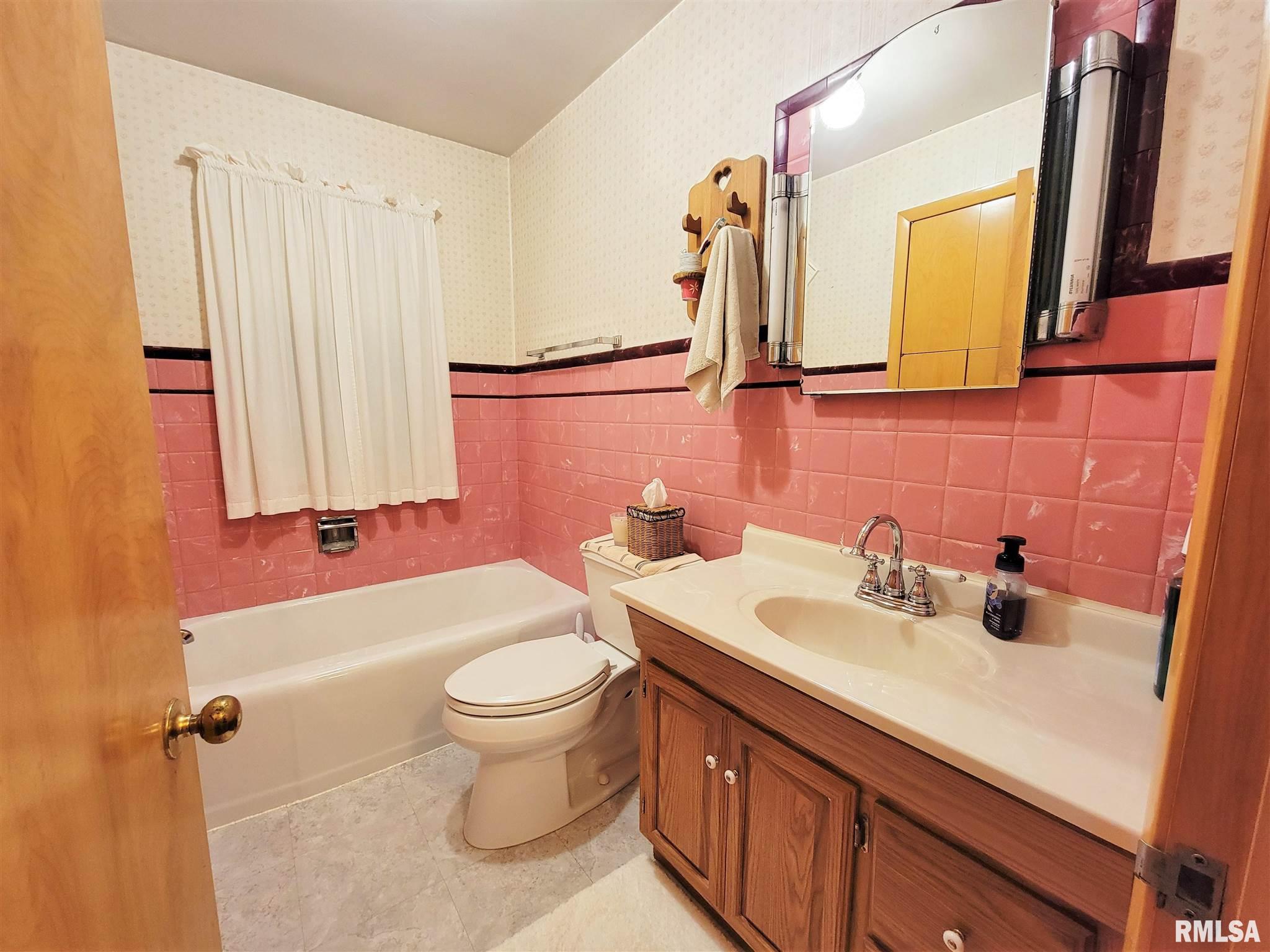 208 East Main Street Atkinson, IL 61235 - Photo 15 of 19 Gallery Image 15