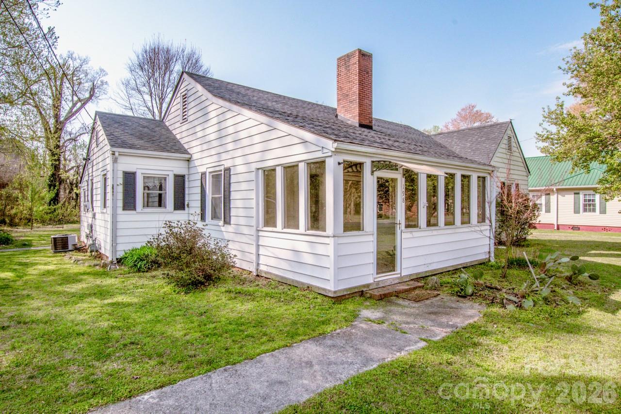 198 Center Street Cooleemee, NC 27014 - Photo 4 of 47