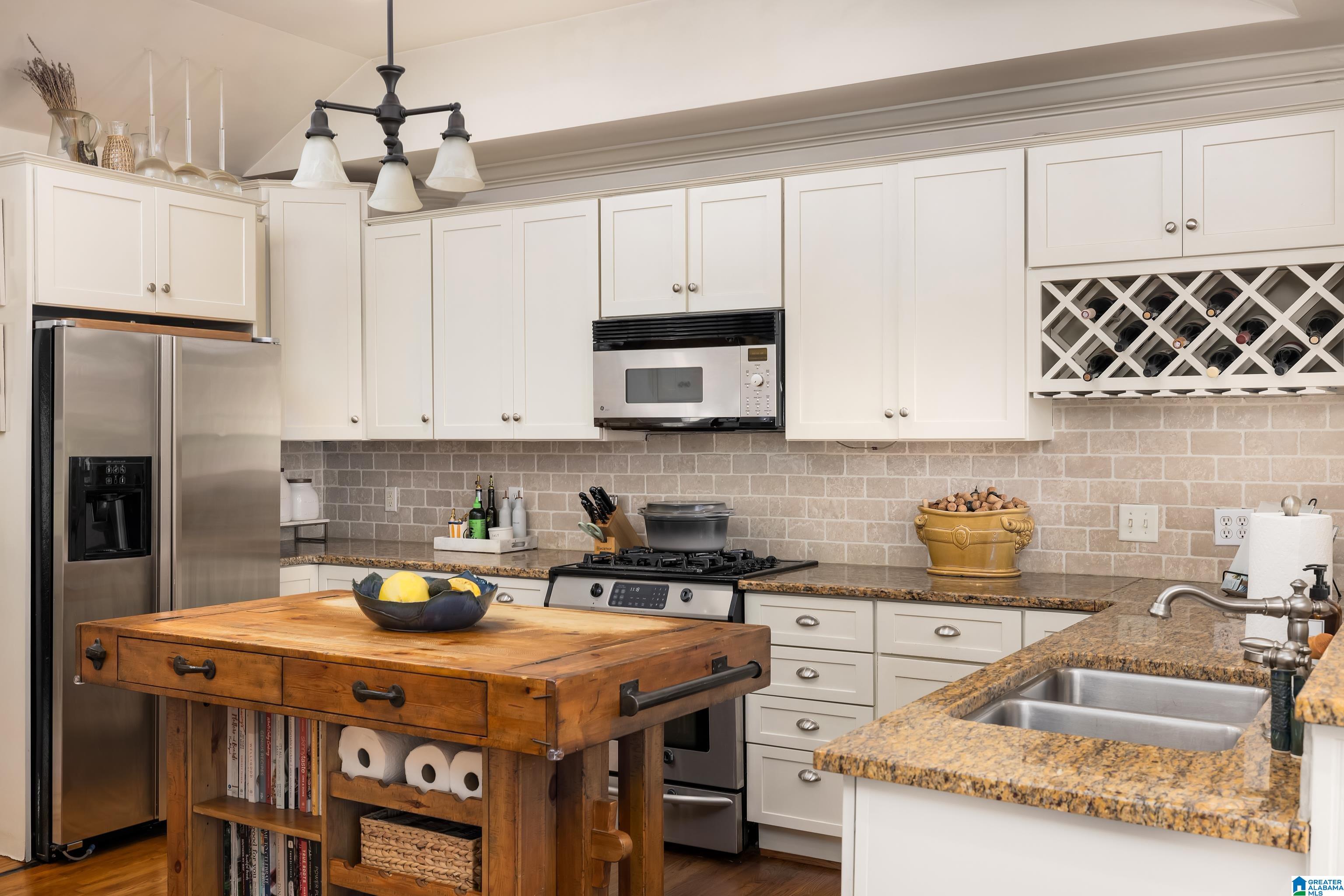 1805 Lancaster Road Birmingham, AL 35209 - Photo 17 of 39