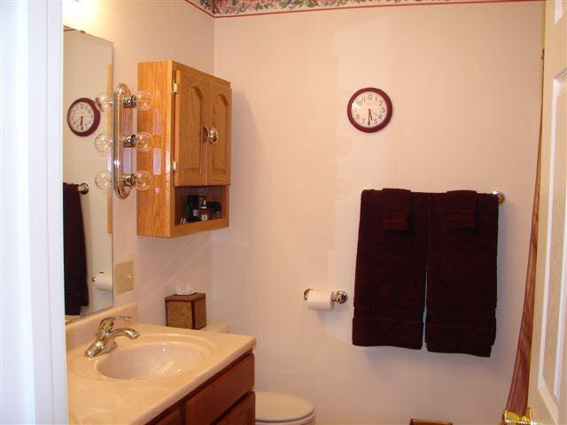 20872 Rivers Edge Drive Goshen, IN 46528 - Photo 4 of 11 Gallery Image 4