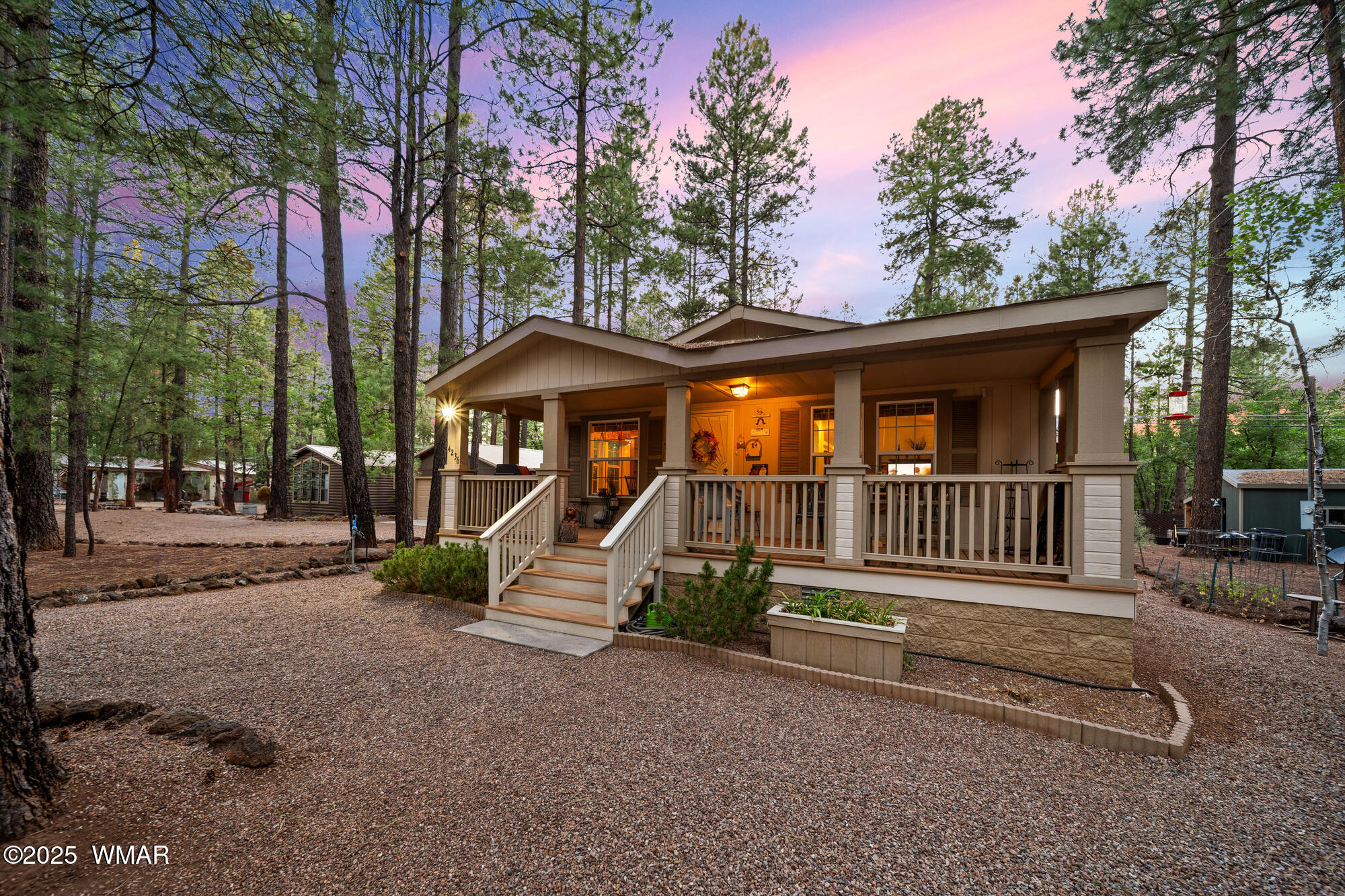 4236 West Blue Ridge Loop Pinetop, AZ 85935 - Photo 2 of 45 Expansive Covered Front Deck