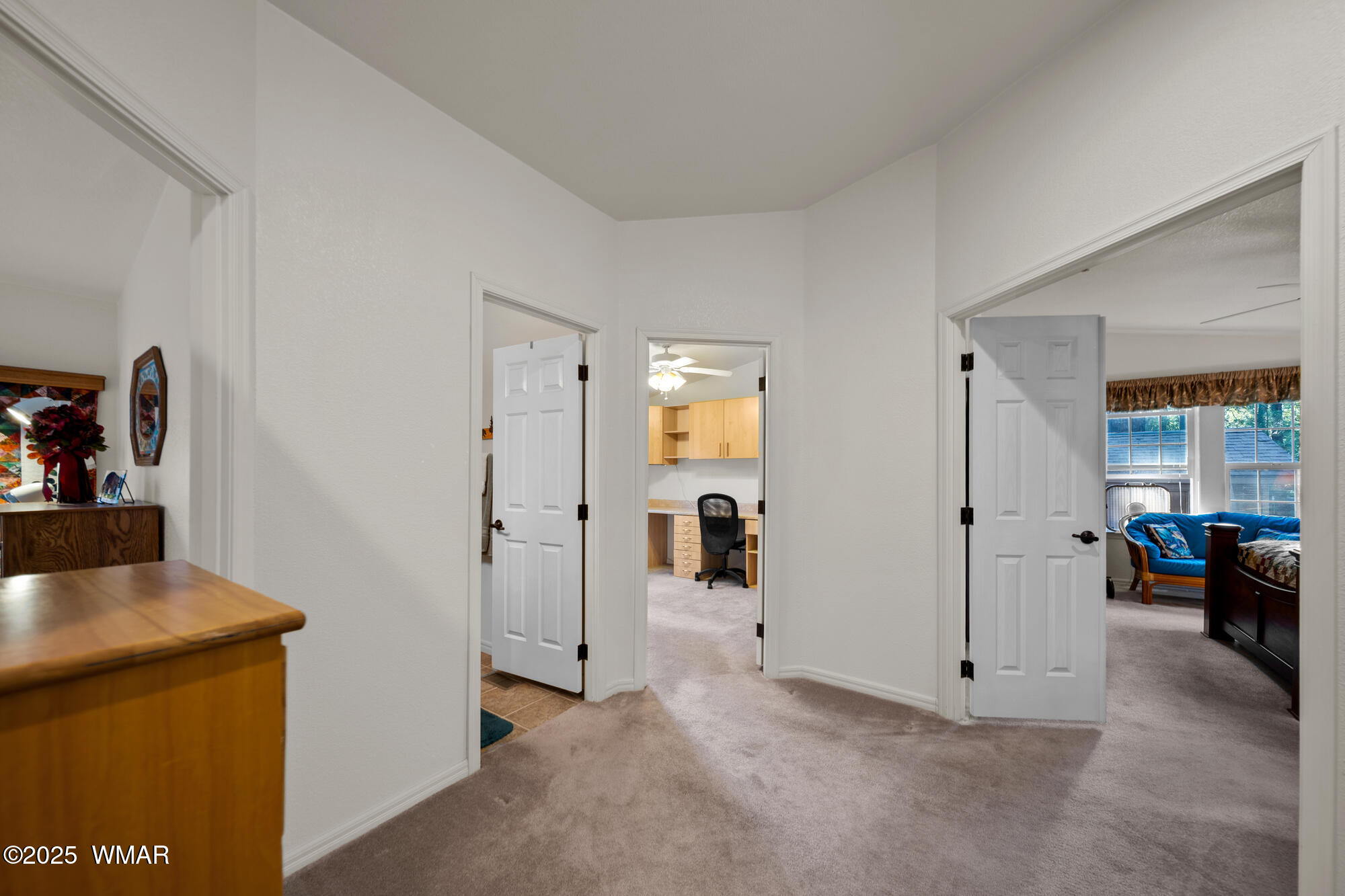 4236 West Blue Ridge Loop Pinetop, AZ 85935 - Photo 31 of 45 Hallway Area