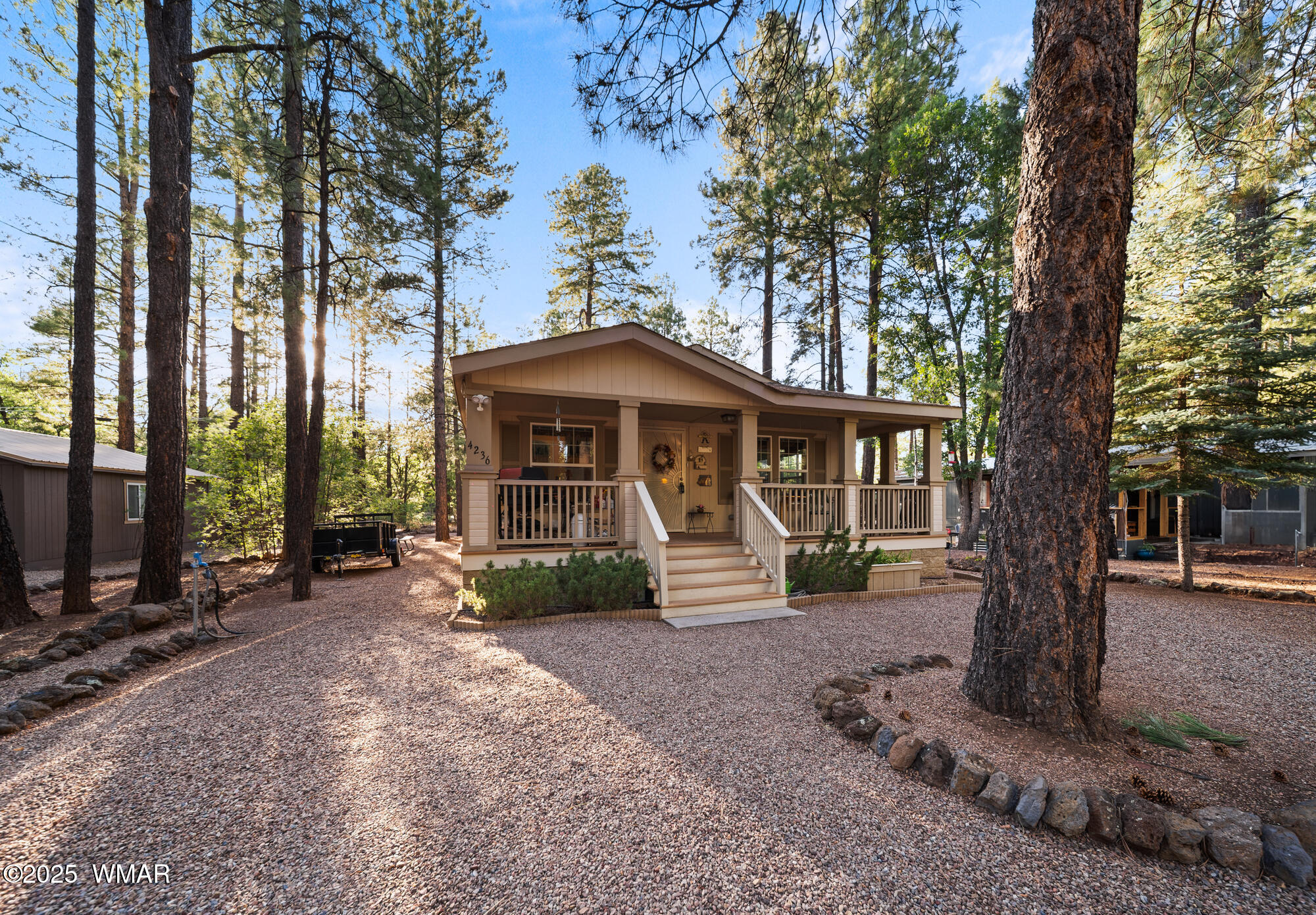 4236 West Blue Ridge Loop Pinetop, AZ 85935 - Photo 5 of 45 Low Maintenance Landscaping