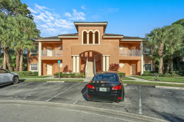 $1,800 | 8020 Carnoustie Place, Unit 3921, Port St. Lucie, FL 34986