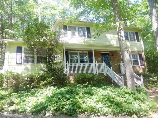 $3,995 | 321 Glendale Drive, Chapel Hill, NC 27514