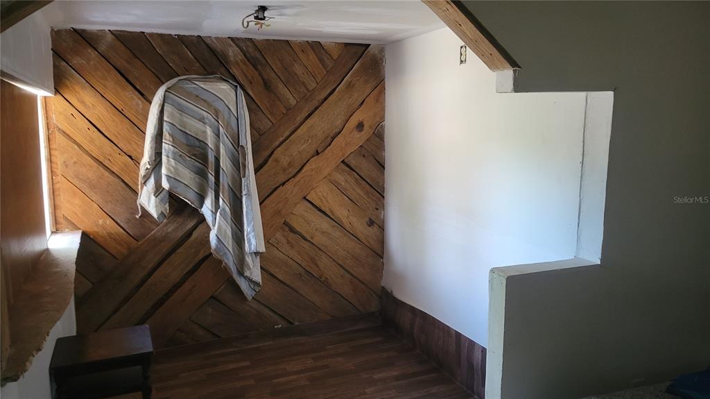 16118 Pointview Road Brooksville, FL 34601 - Photo 4 of 4 a view of walk in closet