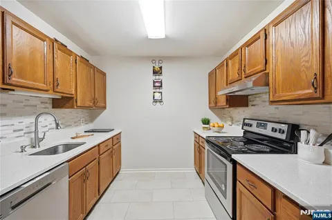$295,000 | 2 Honiss Street, Unit 2A, Belleville, NJ 07109
