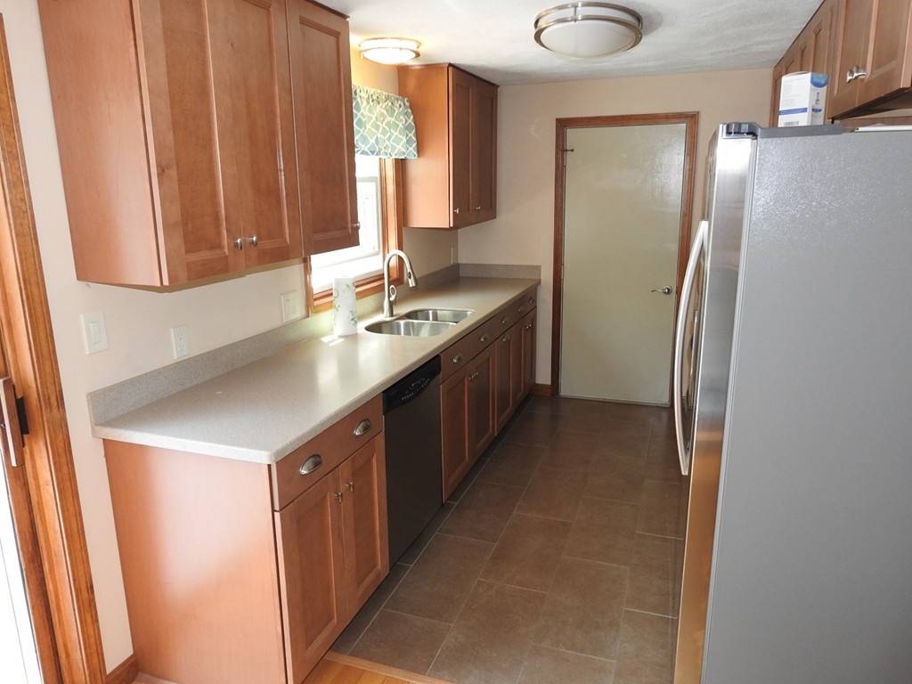 82 Bateman Street, Unit 82 Haverhill, MA 01832 - Photo 2 of 15 Gallery Image 2