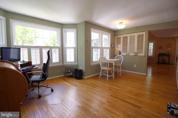 $3,395 | 7534 Cross Gate Lane, Alexandria, VA 22315