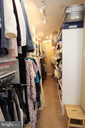 $3,395 | 7534 Cross Gate Lane, Alexandria, VA 22315