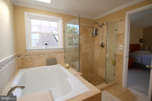 $3,395 | 7534 Cross Gate Lane, Alexandria, VA 22315