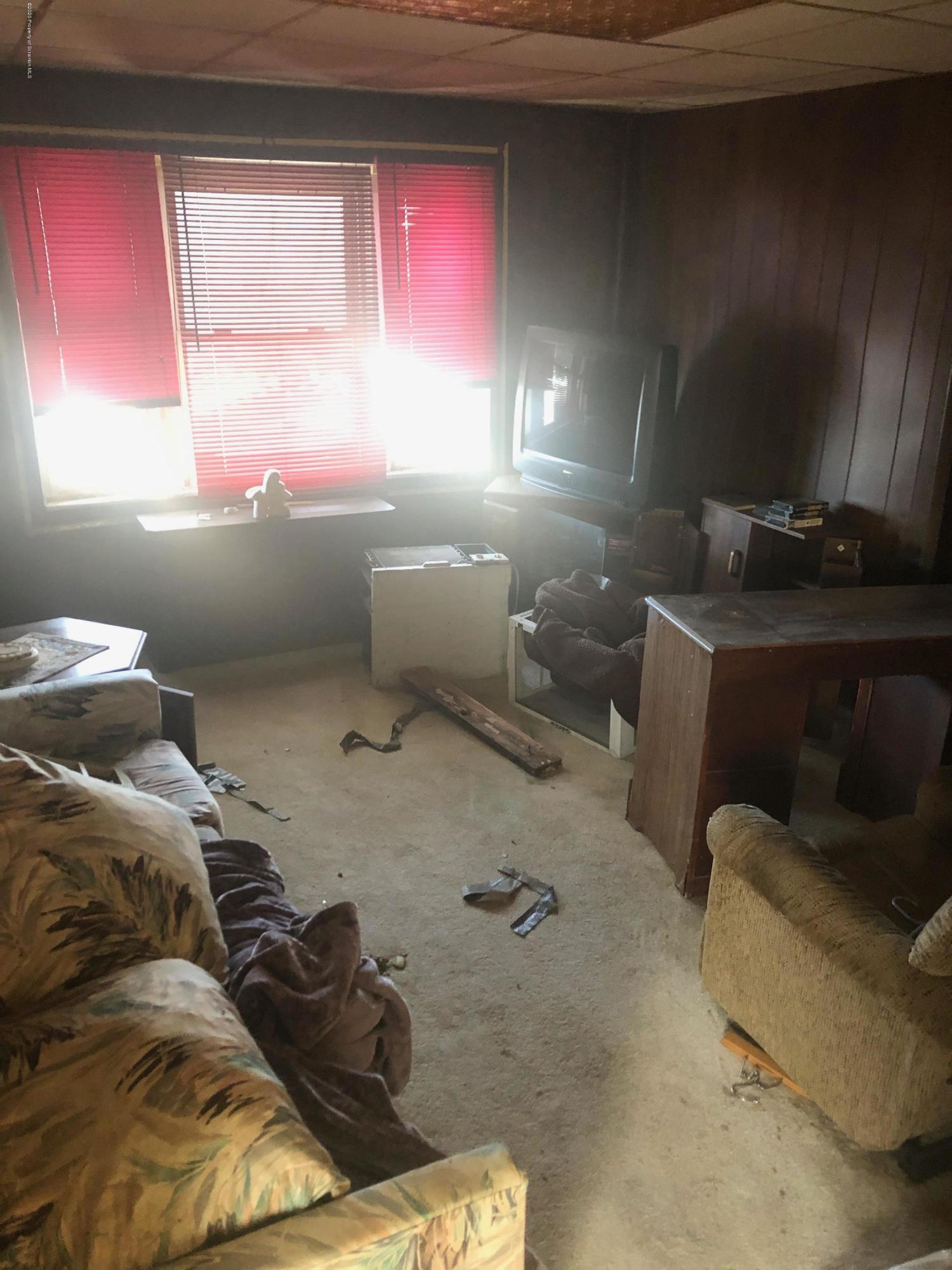 1902 Lafayette Street Scranton, PA 18504 - Photo 5 of 12 a living room with furniture