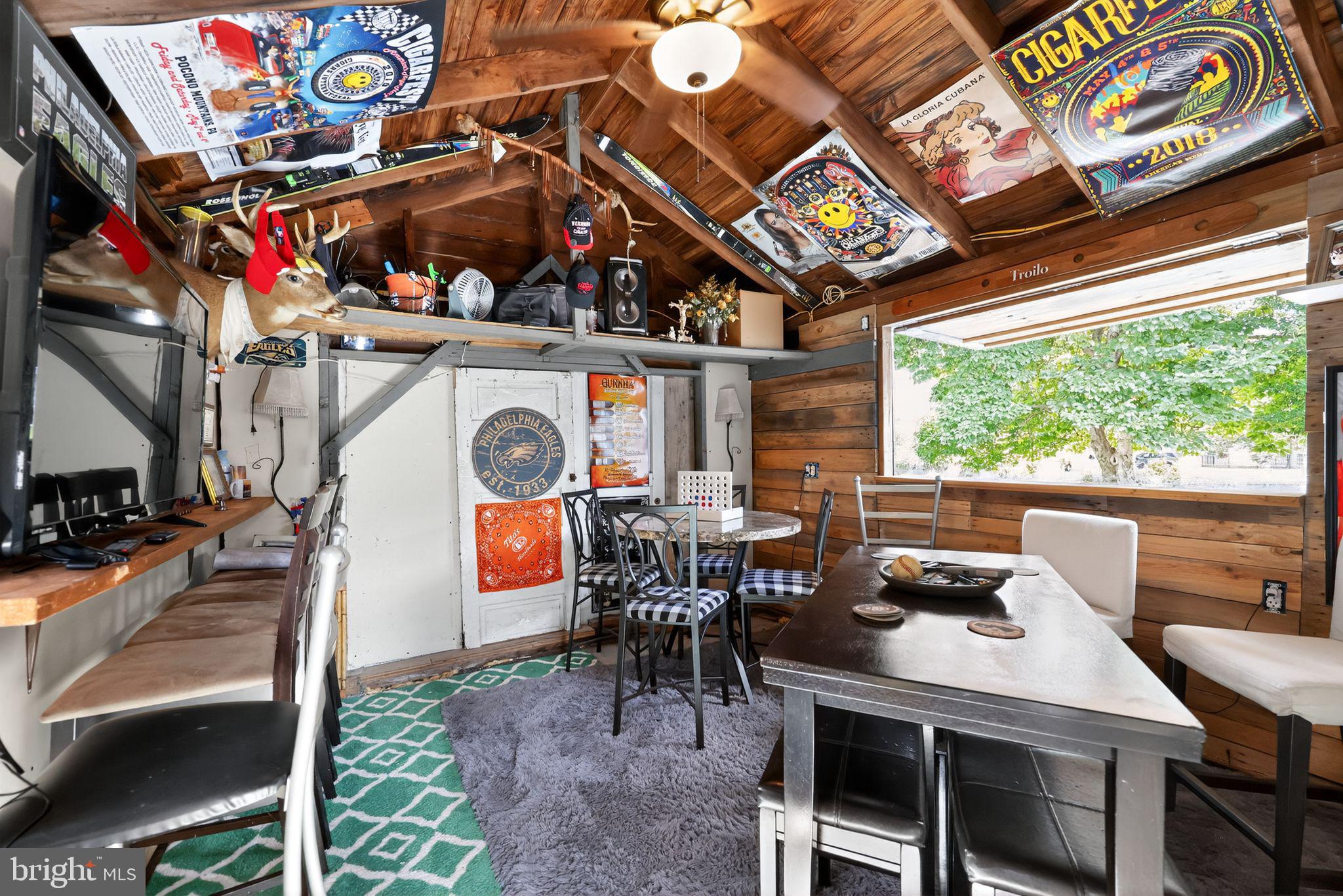 514 Park Avenue Laurel Springs, NJ 08021 - Photo 27 of 30 a view of a chairs and table in a patio