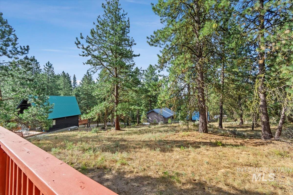 1496 Pine Ridge Drive Cascade, ID 83611 - Photo 31 of 48