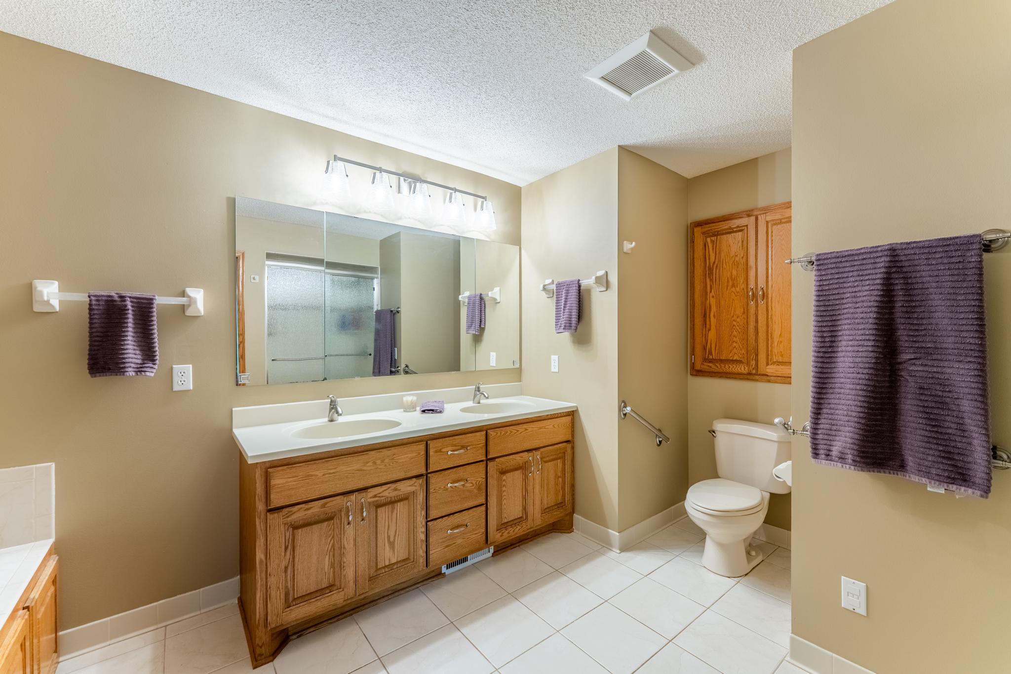 3022 Highpointe Curve Roseville, MN 55113 - Photo 23 of 38