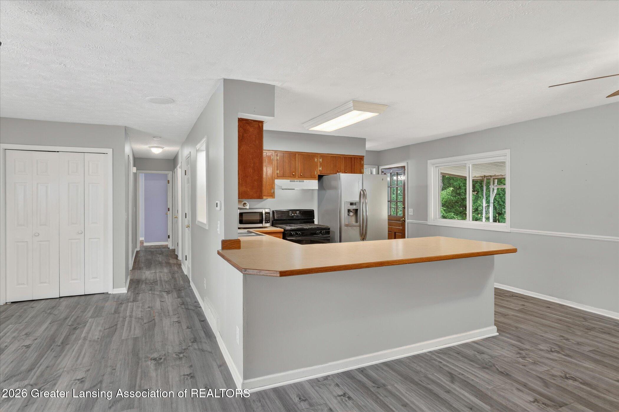 2037 Webster Road Lansing, MI 48917 - Photo 8 of 29