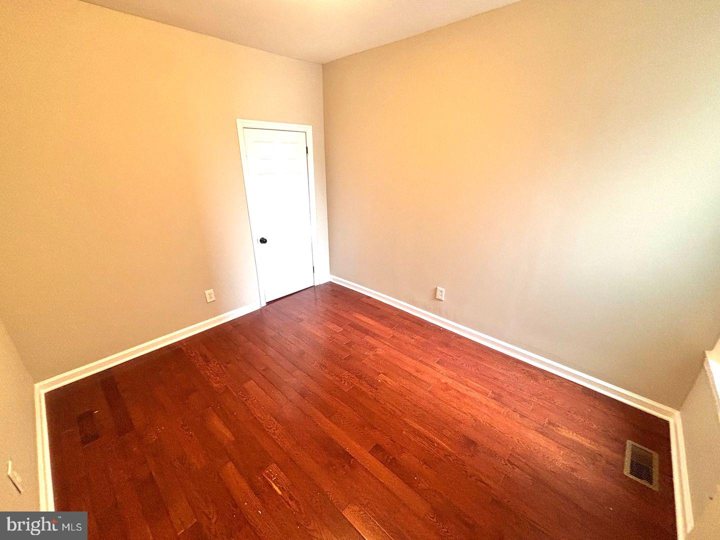 809 Morris Street Philadelphia, PA 19148 - Photo 14 of 25