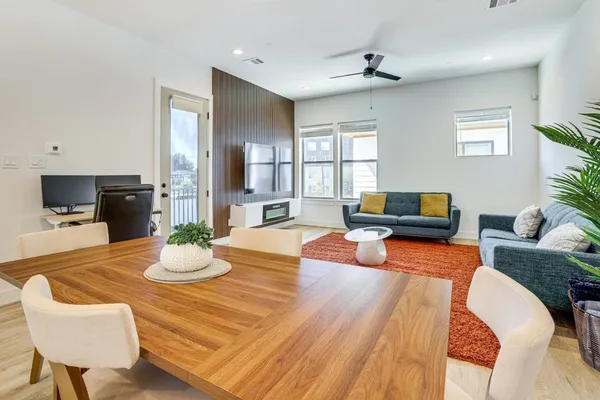 $3,050 | 2339 Eagle Street, Houston, TX 77004