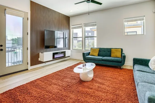 $3,050 | 2339 Eagle Street, Houston, TX 77004