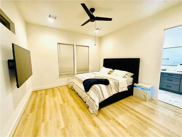 $3,050 | 2339 Eagle Street, Houston, TX 77004