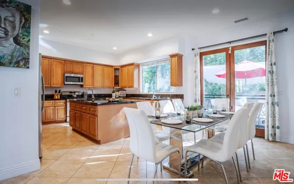 $7,995 | 19246 Liam Lane, Tarzana, CA 91356