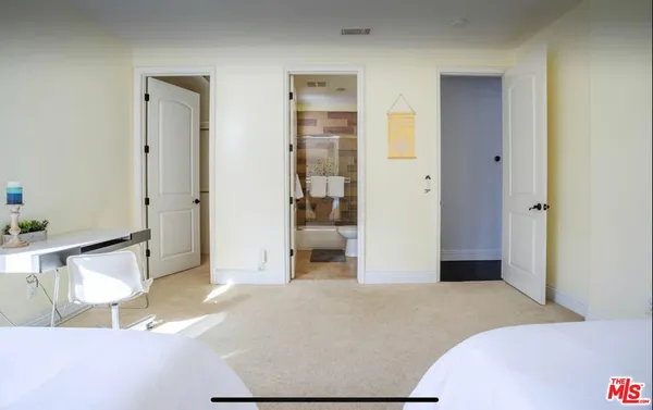 $7,995 | 19246 Liam Lane, Tarzana, CA 91356