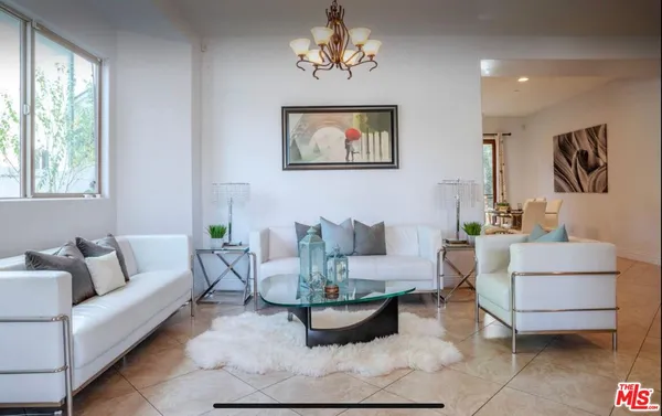 $7,995 | 19246 Liam Lane, Tarzana, CA 91356