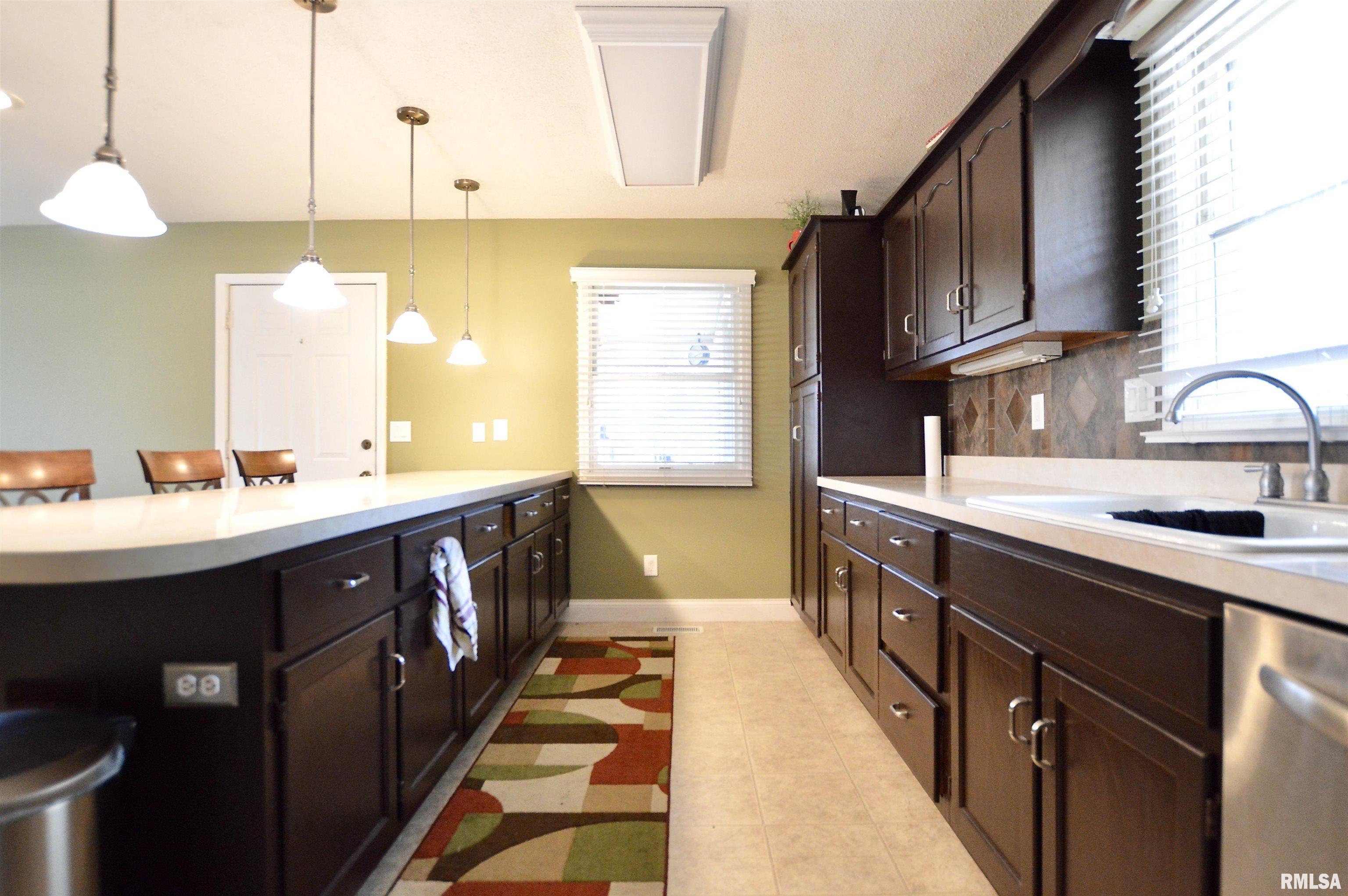 49 Bonnie Brook Road Chatham, IL 62629 - Photo 11 of 32 Gallery Image 11