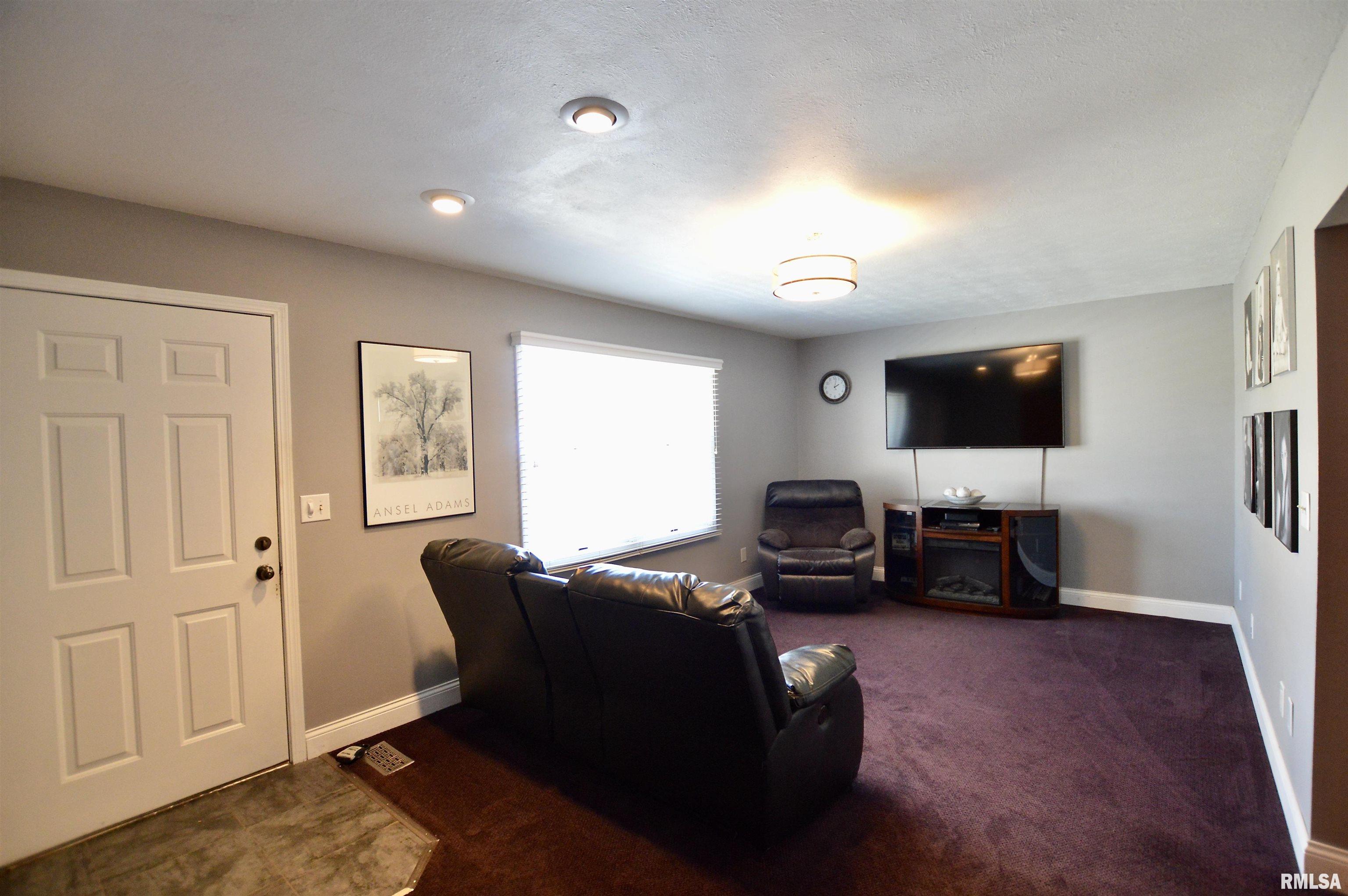49 Bonnie Brook Road Chatham, IL 62629 - Photo 3 of 32 Gallery Image 3