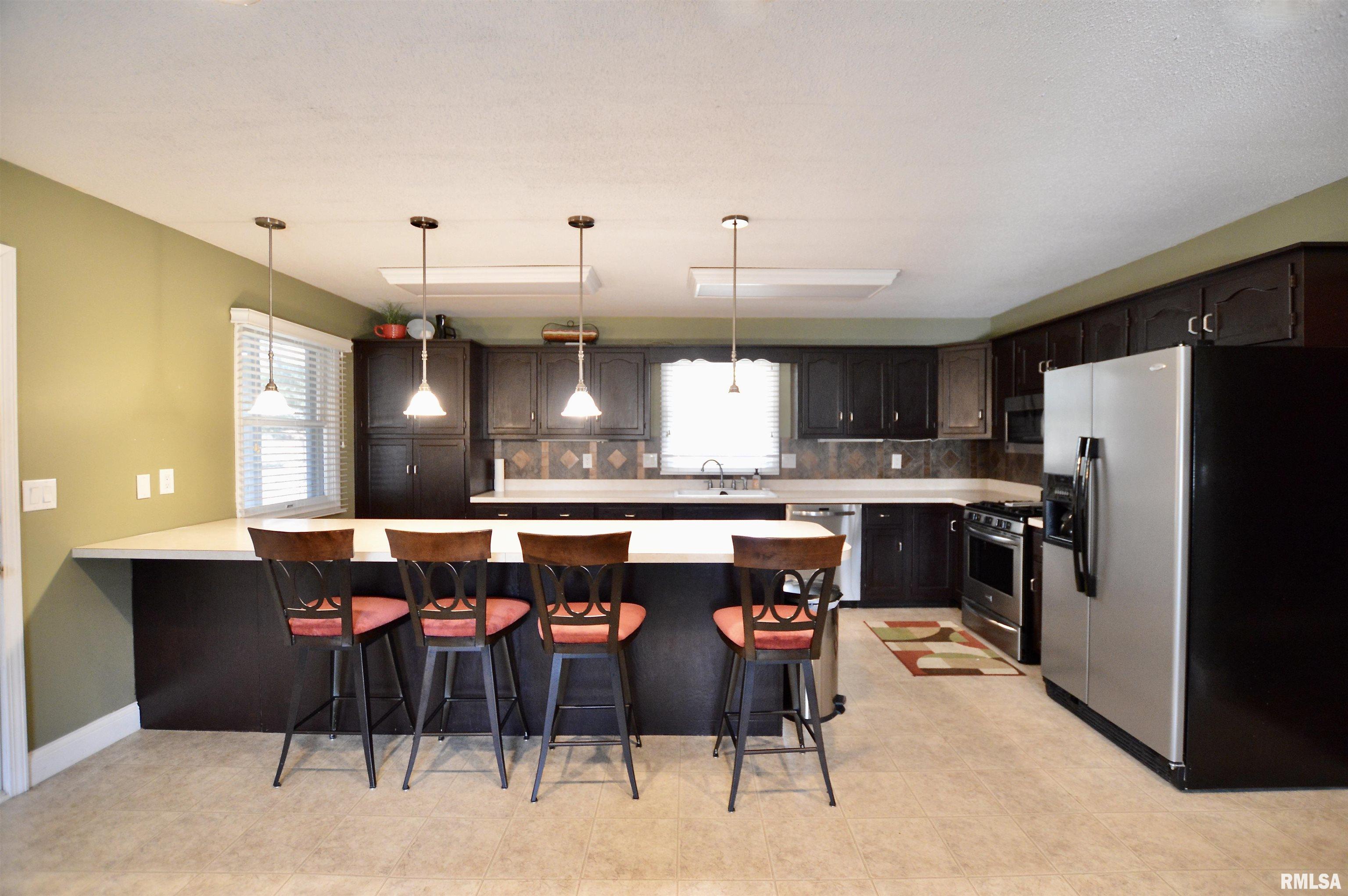 49 Bonnie Brook Road Chatham, IL 62629 - Photo 10 of 32 Gallery Image 10