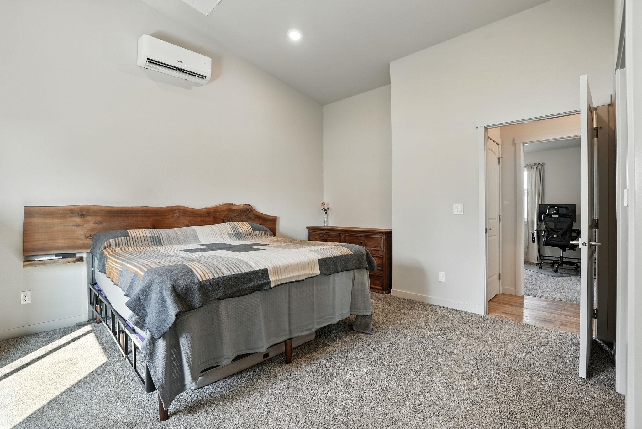 5325 North Vincent Road Newman Lake, WA 99025 - Photo 15 of 48