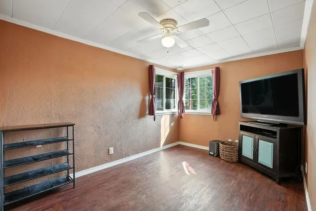 $780,000 | 5325 North Vincent Road, Newman Lake, WA 99025