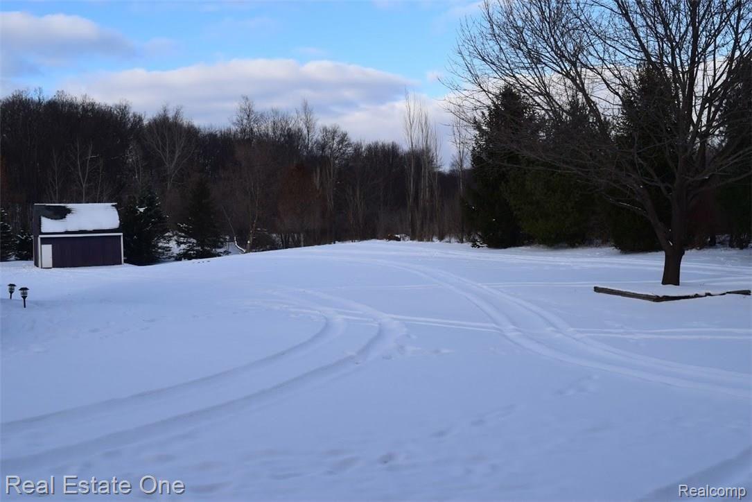 6070 Ormond Road White Lake, MI 48383 - Photo 29 of 36 PLENTY OF OPEN SPACE