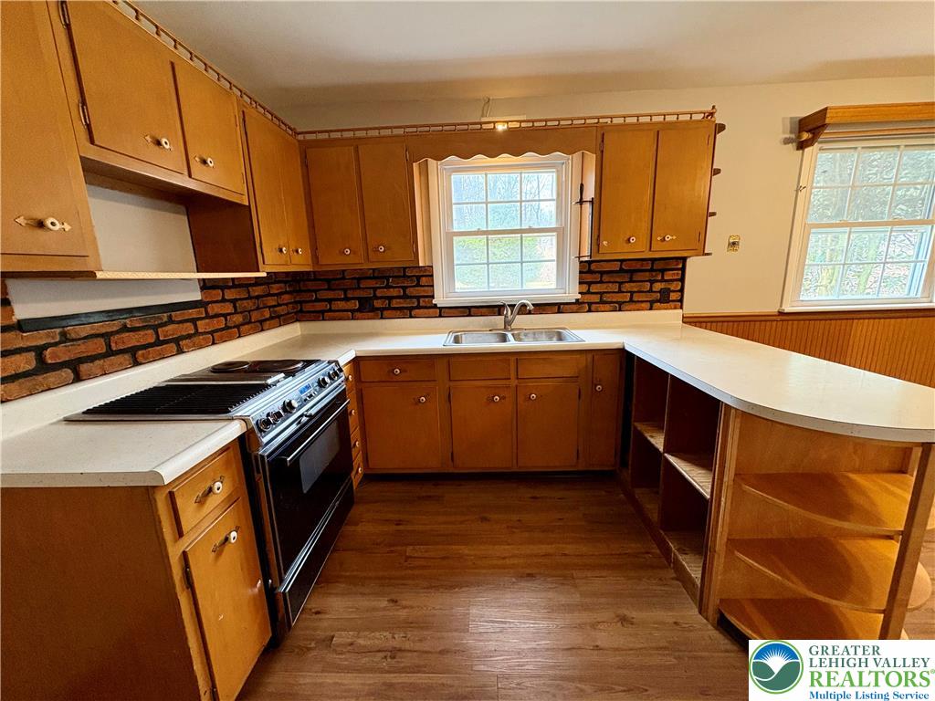 824 Kern Street Bethlehem, PA 18015 - Photo 8 of 27