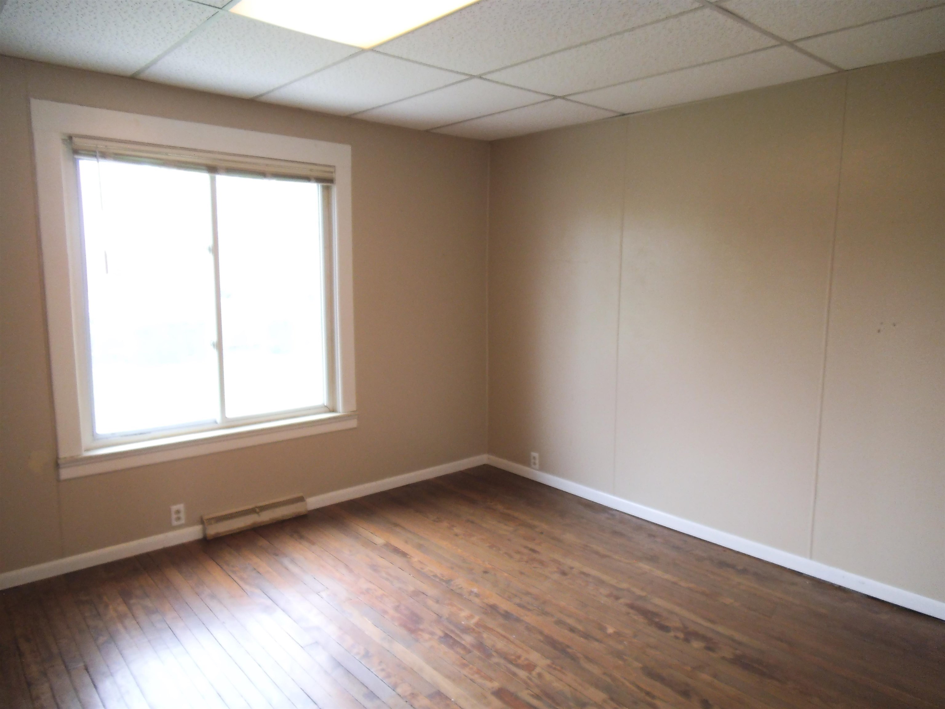 2172 2nd Street Bay City, MI 48708 - Photo 9 of 19 Gallery Image 9