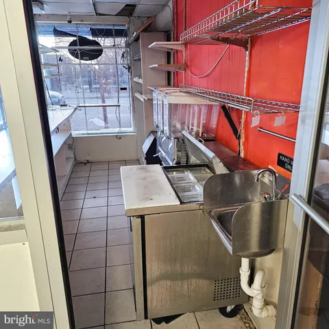 $1,200 | 5307 York Road, Baltimore, MD 21212