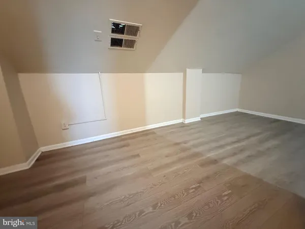 $1,200 | 5307 York Road, Baltimore, MD 21212