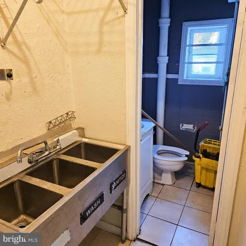 $1,200 | 5307 York Road, Baltimore, MD 21212